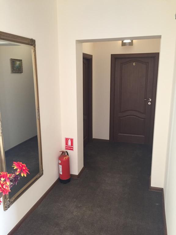 Pensiunea Flora Piatra Neamţ Zewnętrze zdjęcie